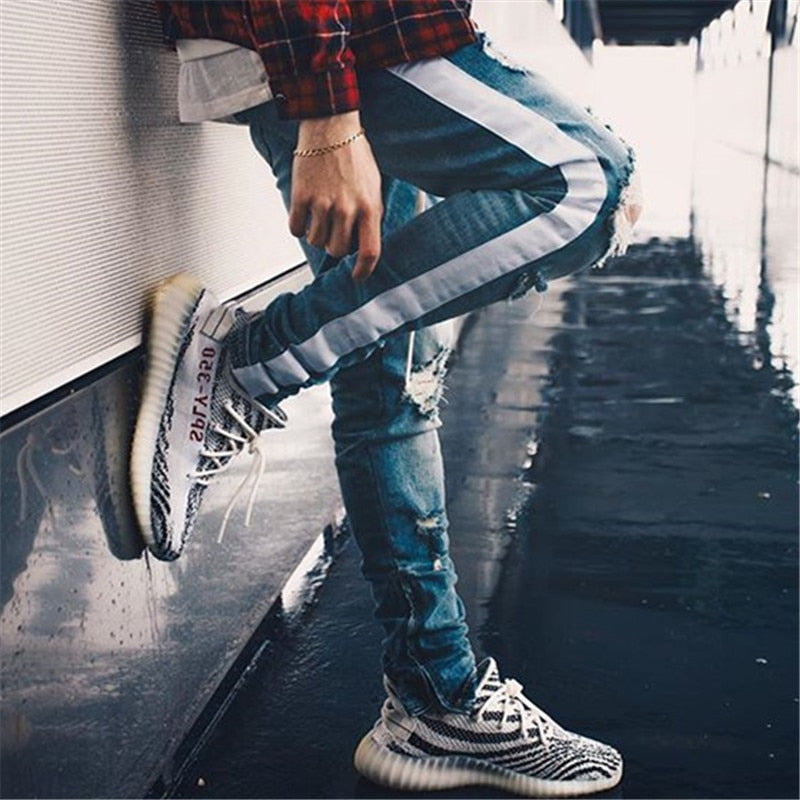 Jeans strappato Slim Fit con banda laterale