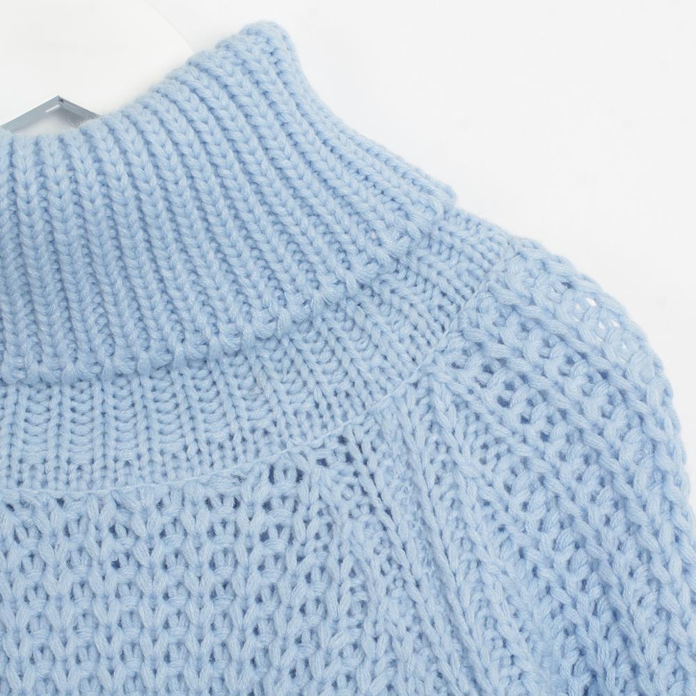 Maglione a collo alto con trama a catena
