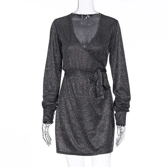 Vestito corto scollato con doppio petto e cintura