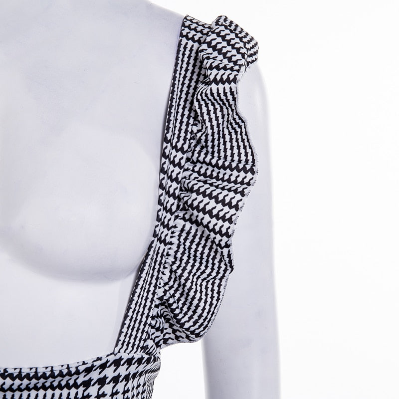 Gonna a vita alta con bretelle