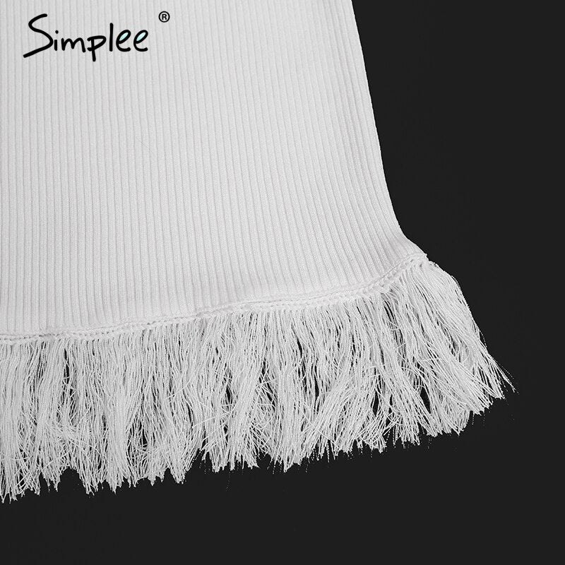 Maglia a maniche lunghe con spalle scoperte e bordi scuciti