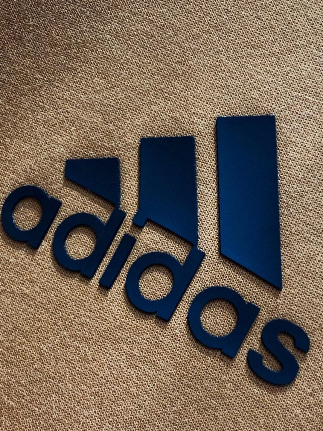 Maglione Adidas con Logo Centrale e Zip in Vita